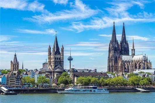 <a style='color:#268bd1;cursor:pointer;' href='/zzjj.html'><a style='color:#268bd1;cursor:pointer;' href='/zzjj.html'>德國經(jīng)濟</a></a>發(fā)展離不開國家對于企業(yè)支持 德國經(jīng)濟發(fā)展離不開國家對于企業(yè)支持