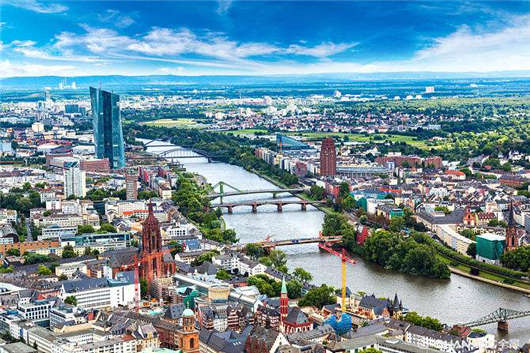 法蘭克福Weseler造船廠露天現(xiàn)場(chǎng)音樂(lè)會(huì) 法蘭克福Weseler造船廠露天現(xiàn)場(chǎng)音樂(lè)會(huì)