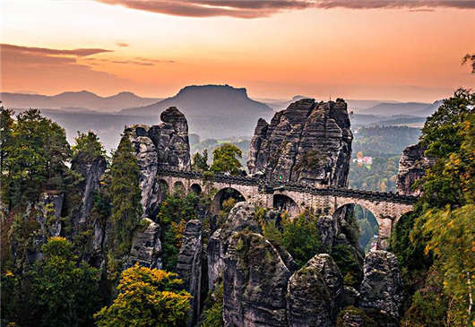 德國(guó)政策:新的庇護(hù)和移民法獲得批準(zhǔn) 德國(guó)政策:新的庇護(hù)和移民法獲得批準(zhǔn)