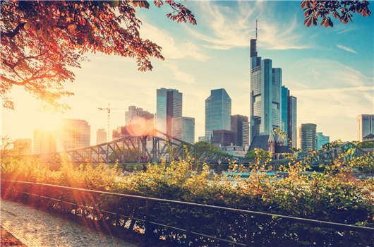 <a style='color:#268bd1;cursor:pointer;' href='/'>移民德國(guó)</a>,來看看<a style='color:#268bd1;cursor:pointer;' href='/jyyl.html'>德國(guó)教育</a>對(duì)孩子未來的重要性! 移民德國(guó),來看看德國(guó)教育對(duì)孩子未來的重要性!