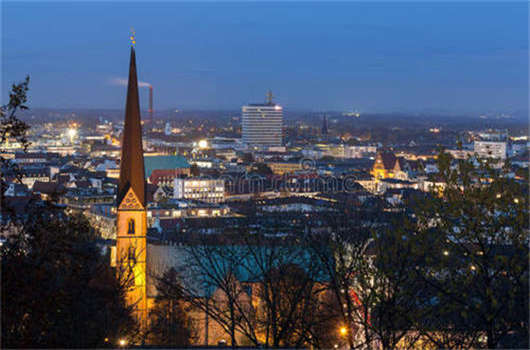 移民<a style='color:#268bd1;cursor:pointer;' href='/mshh.html'>德國(guó)生活</a>,該如何在德國(guó)進(jìn)行就醫(yī)? 移民德國(guó)生活,該如何在德國(guó)進(jìn)行就醫(yī)?